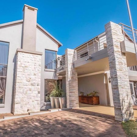 فندق Fairview Manor موديمول المظهر الخارجي الصورة